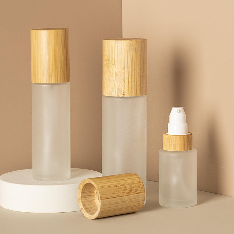Frosted Cosmetic Lotion Pump Fine Mist và Lotion Chai xịt thủy tinh có nắp gỗ tre