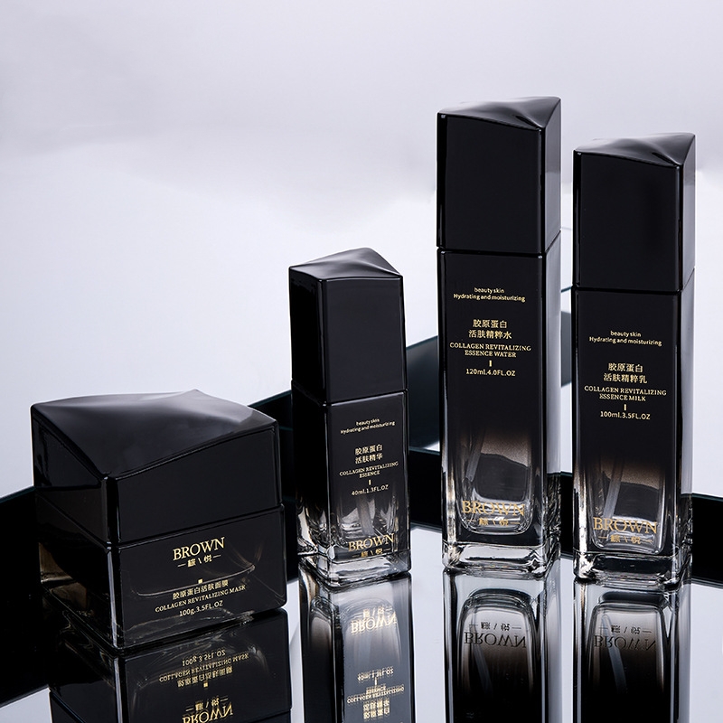 Hũ kem thủy tinh hình vuông độc đáo với thiết kế nắp nâng cho bao bì mỹ phẩm Hũ kem thủy tinh hình vuông độc đáo với thiết kế nắp nâng cho bao bì mỹ phẩm