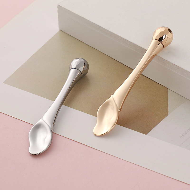 Con Lăn Mắt Massage Dính Mắt Bôi Kem Đựng Mỹ Phẩm Thìa Chống Nhăn Mặt Thìa Hợp Kim Vàng Chăm Sóc Da Mặt Dụng Cụ